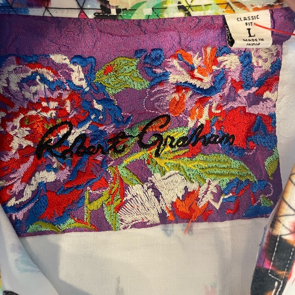 Large Robert Graham Collared Print Short-sleeved Button down - Picture 2 of 6